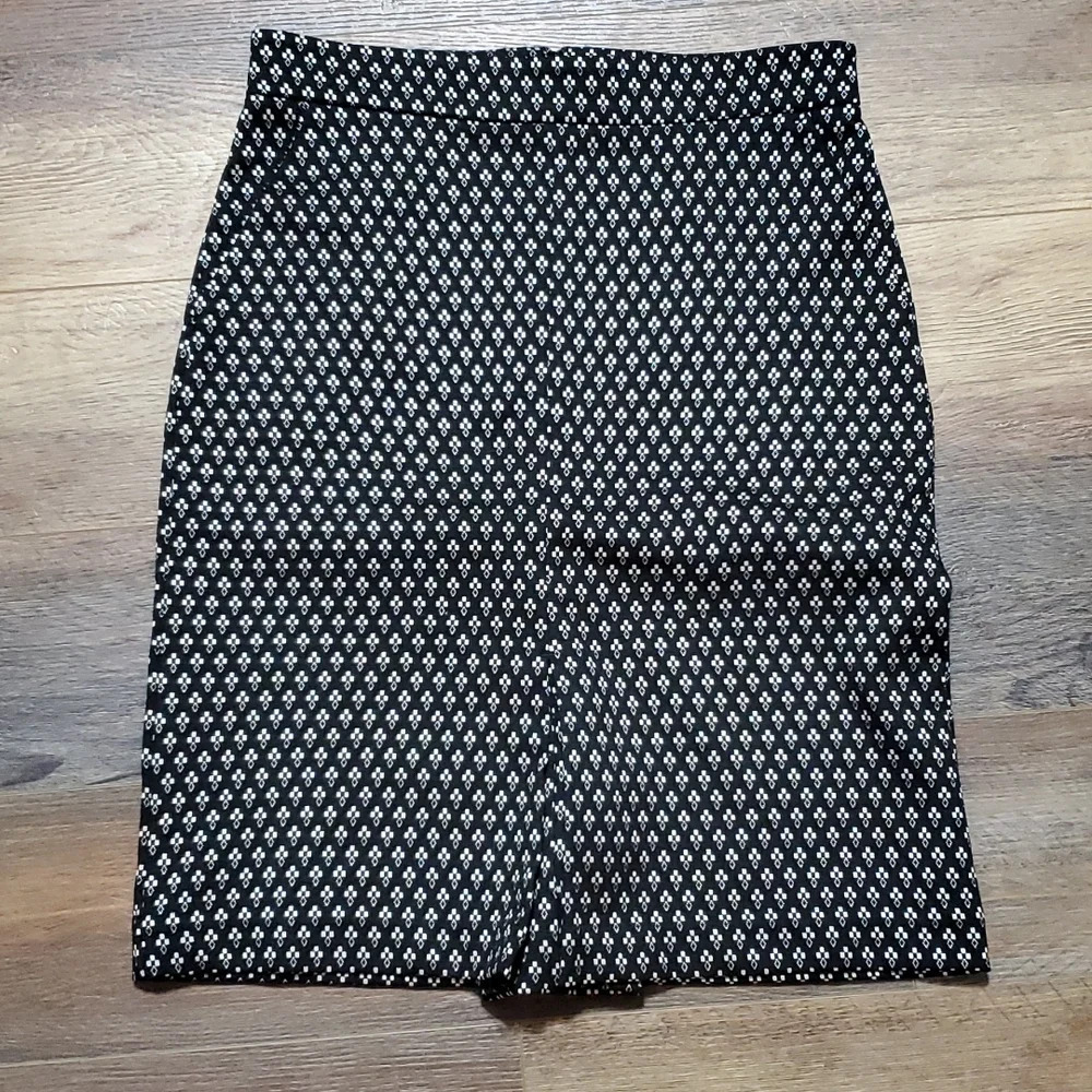 Banana republic stretch black front tuck pencil skirt w/ pockets